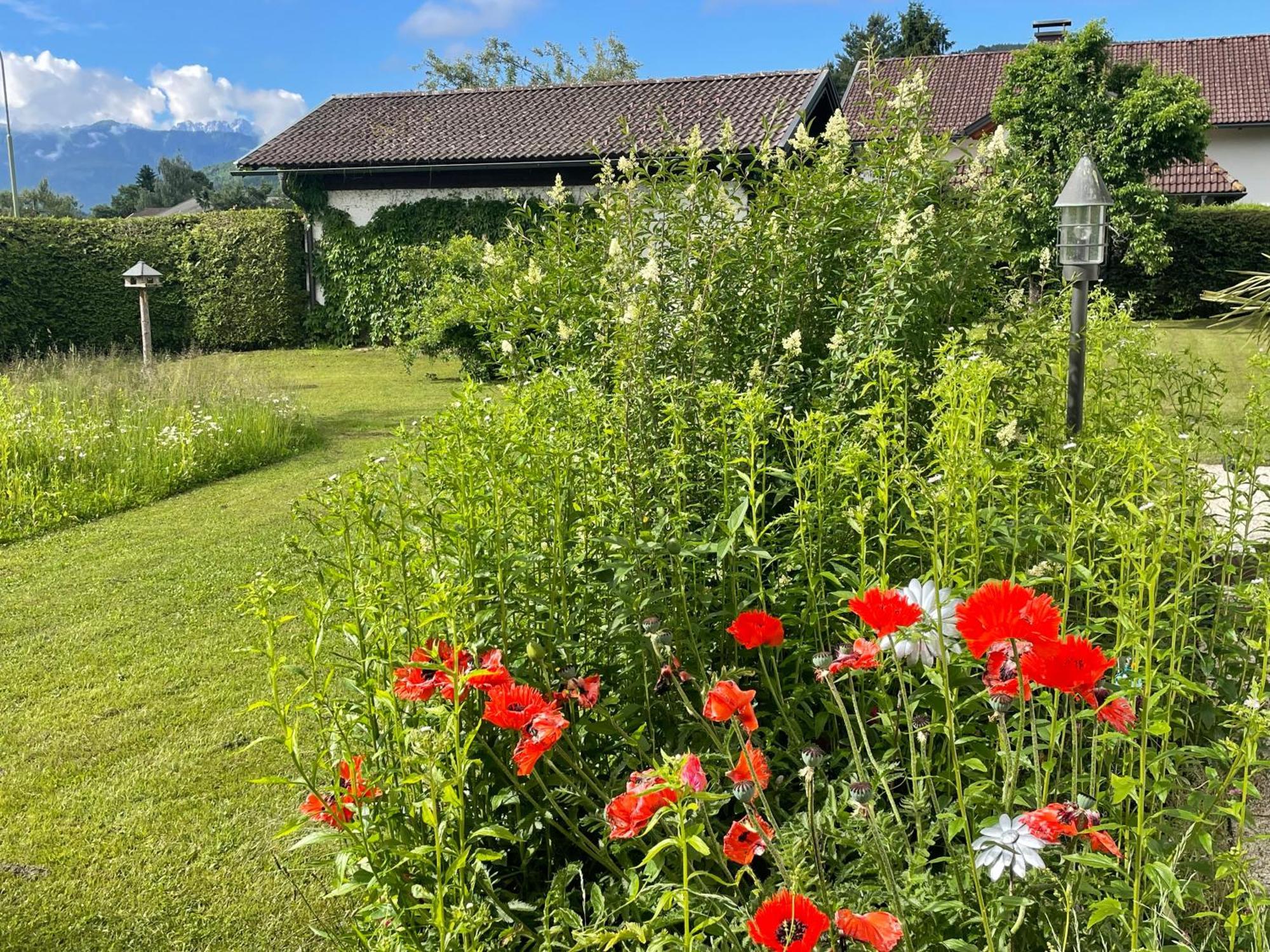 Haus Bergblick Apartment Villach Exterior photo